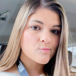 Meet your Posher, Mikayla